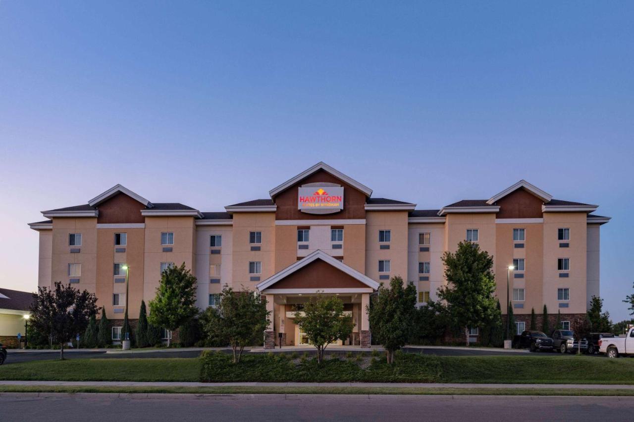 Hawthorn Suites By Wyndham Williston Kültér fotó